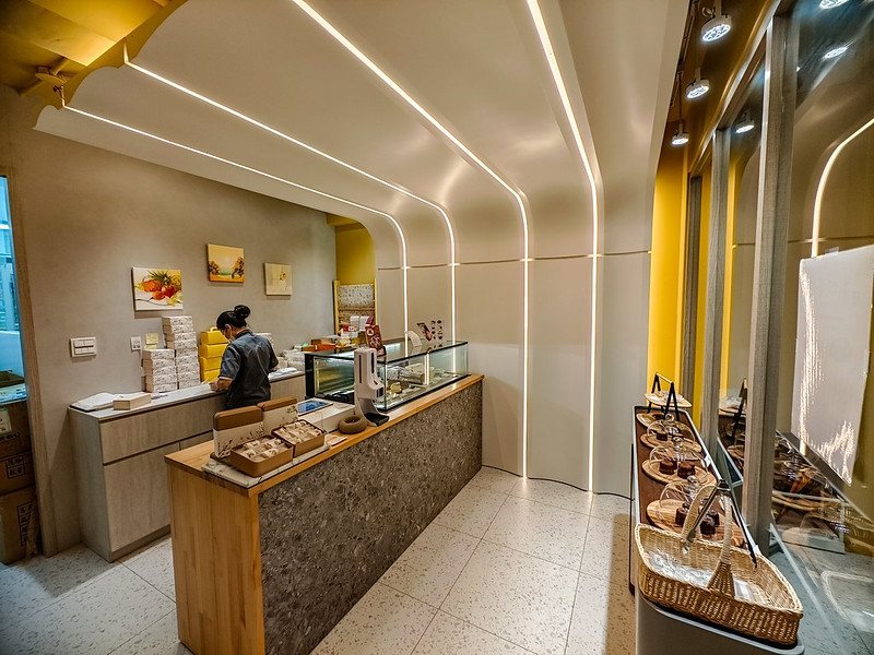 île to gold 島嶼甜點店 明亮溫潤的店內空間與甜點櫃實拍
